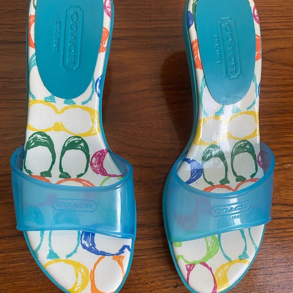 Coach Signature Sandal - Picture 3 of 9